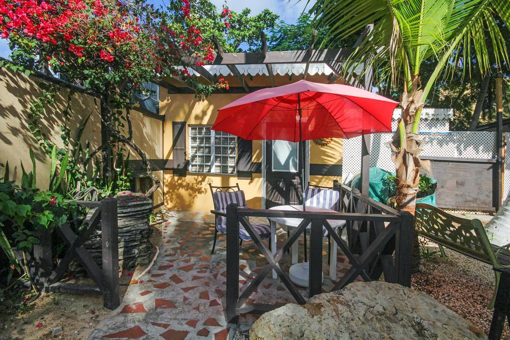 Mary'S Boon Beach Resort & Spa خليج سِمبسون المظهر الخارجي الصورة