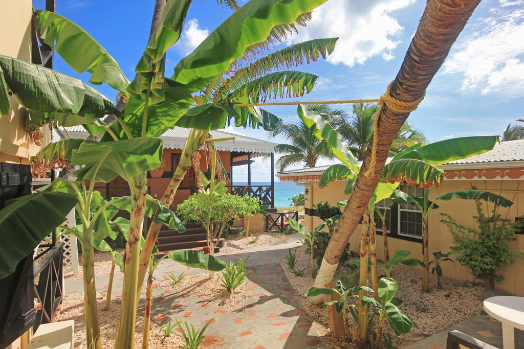 Mary'S Boon Beach Resort & Spa خليج سِمبسون المظهر الخارجي الصورة