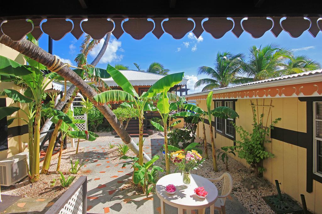 Mary'S Boon Beach Resort & Spa خليج سِمبسون الغرفة الصورة